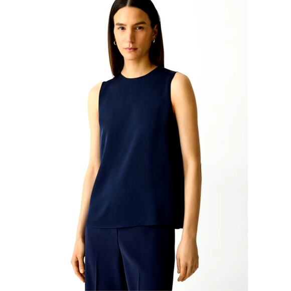 Theory New Bringam Stretch Soft Deep Navy Urban Crepe Top Size M Sleeveless - Picture 1 of 10